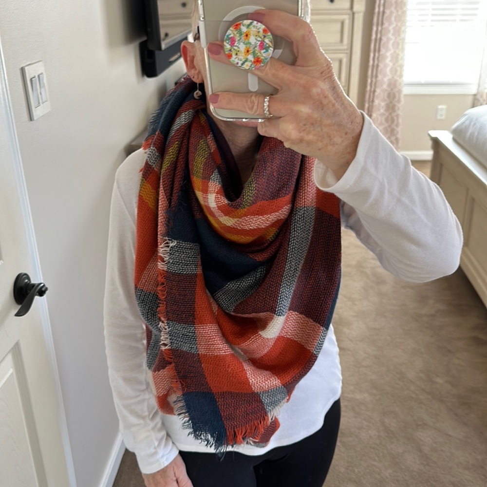 Apt 9 Plaid Multicolored Blanket Scarf